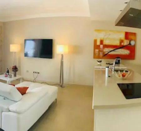 וילה Olivia Holidayhouse מספאלומס