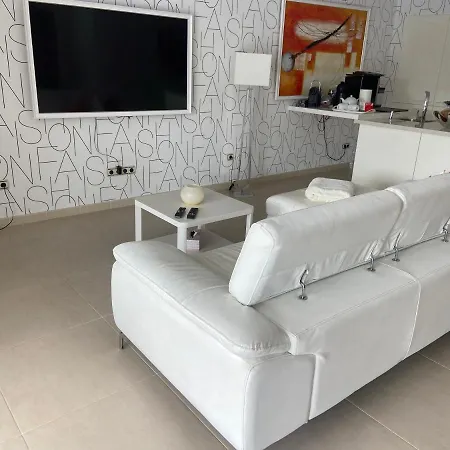 Olivia Holidayhouse מספאלומס
